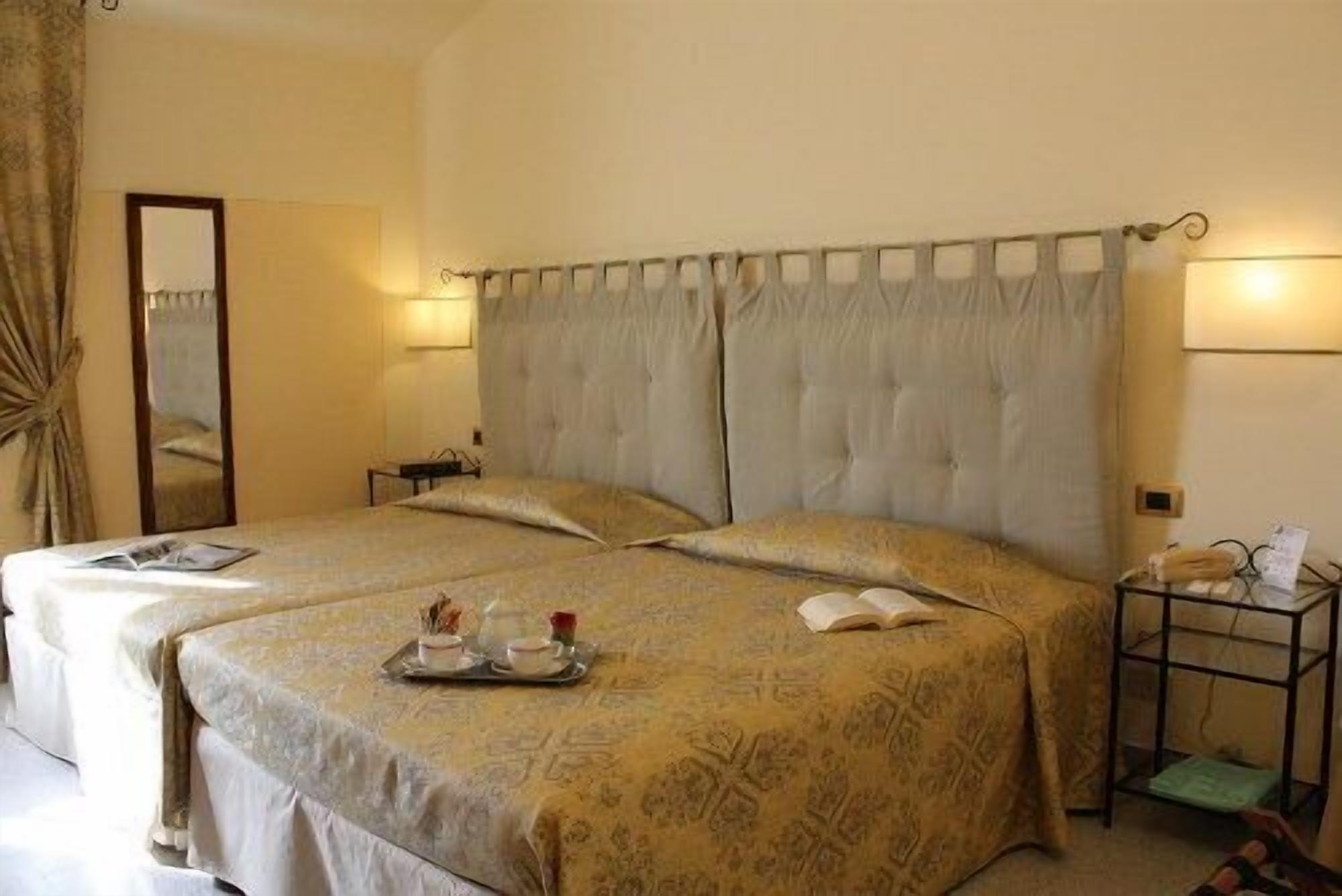 Hotel Le Volpaie San Gimignano Zewnętrze zdjęcie